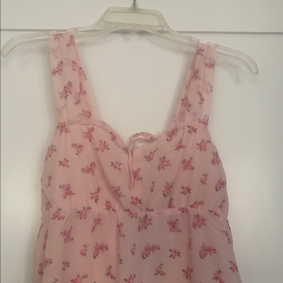 Pink ditsy floral top - Picture 3 of 6